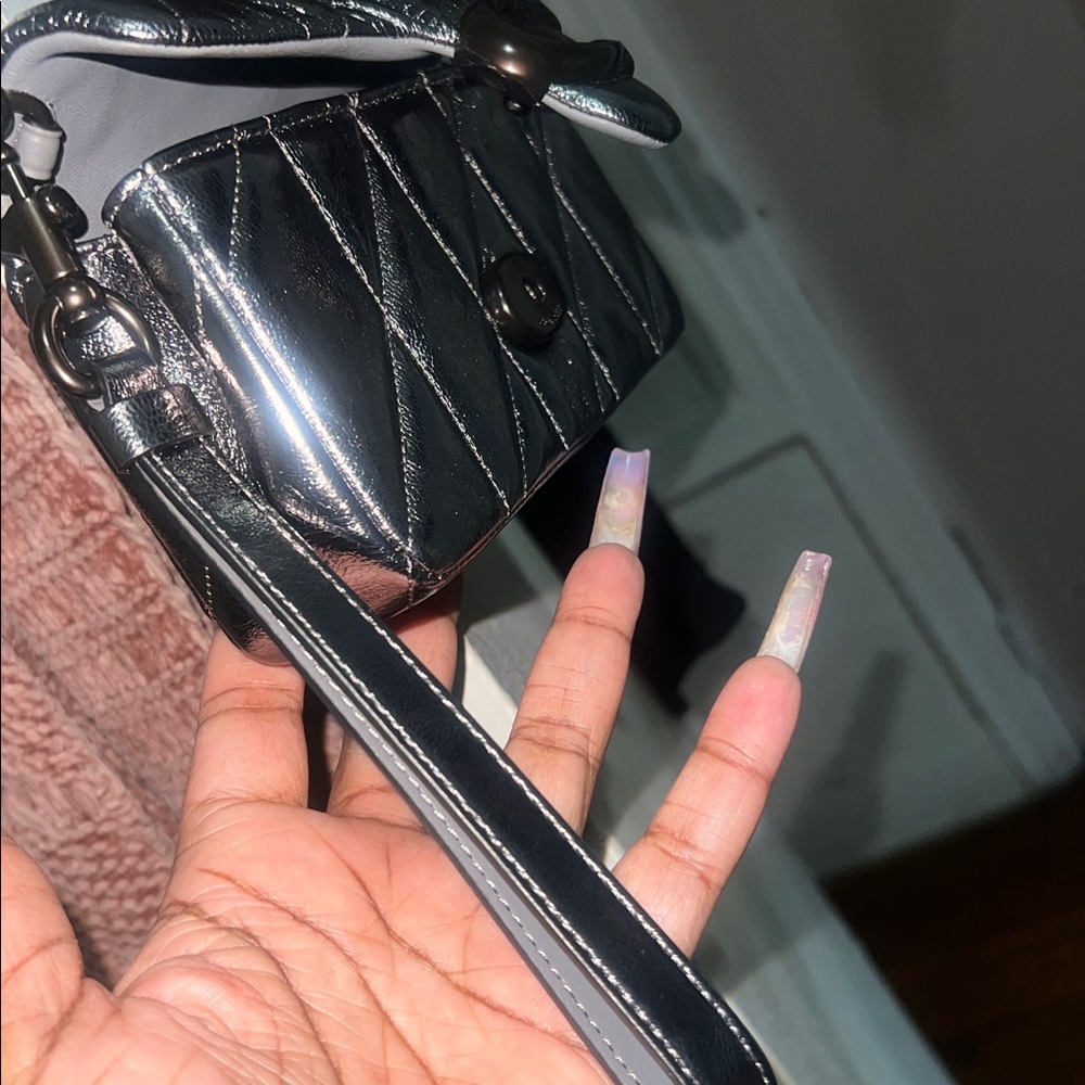Coach metallic Tabby wristlet - Picture 10 of 12